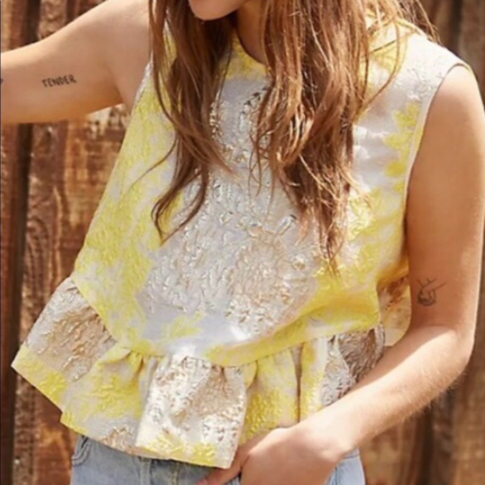 Anna Sui x Anthropologie Jacquard Sm Yellow Gold Ruffled Floral Open Back Crop